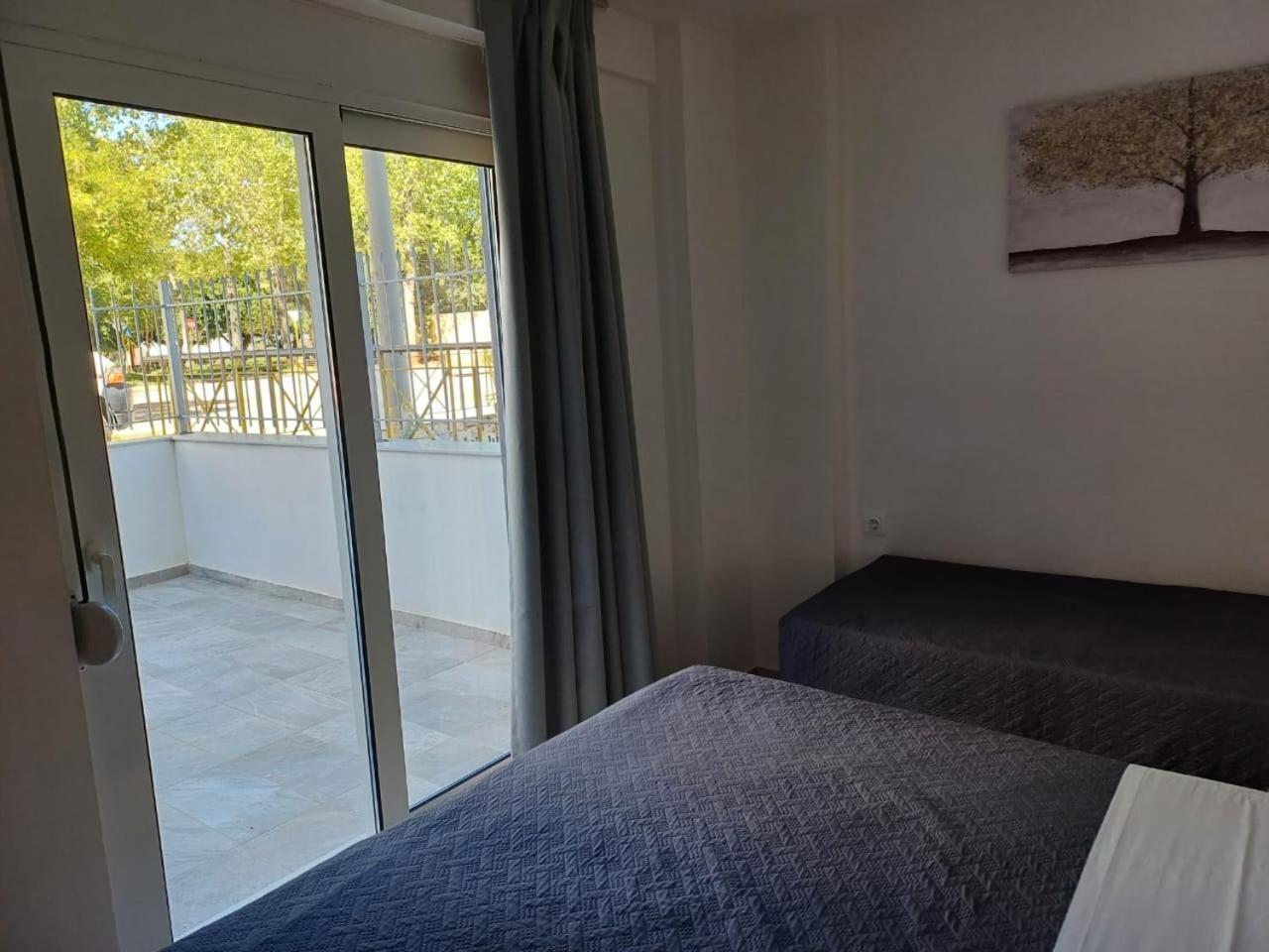 Deluxe City Hotel Ханья Экстерьер фото